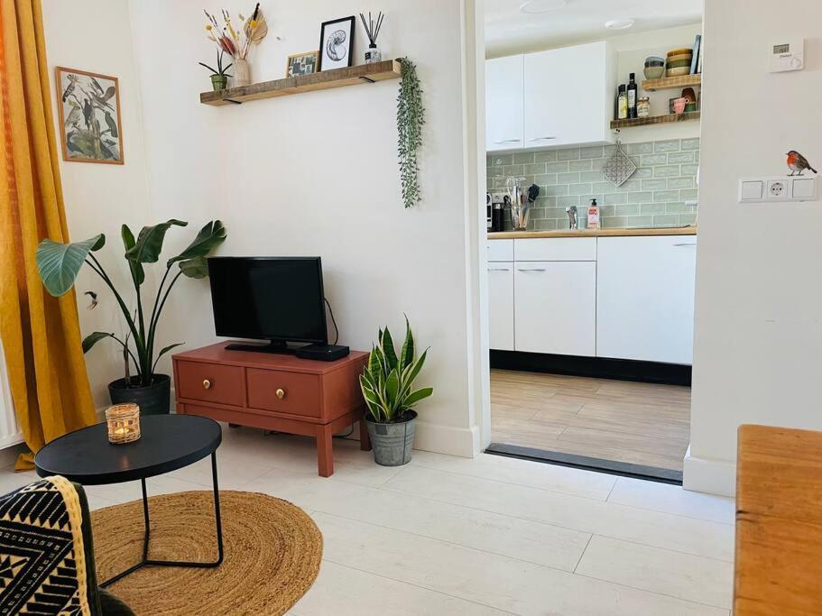 The Birdhouse, Tiny Home Close To The Beach Noordwijk Εξωτερικό φωτογραφία